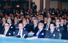 日本会議・日本会議国会議員懇談会の両会長